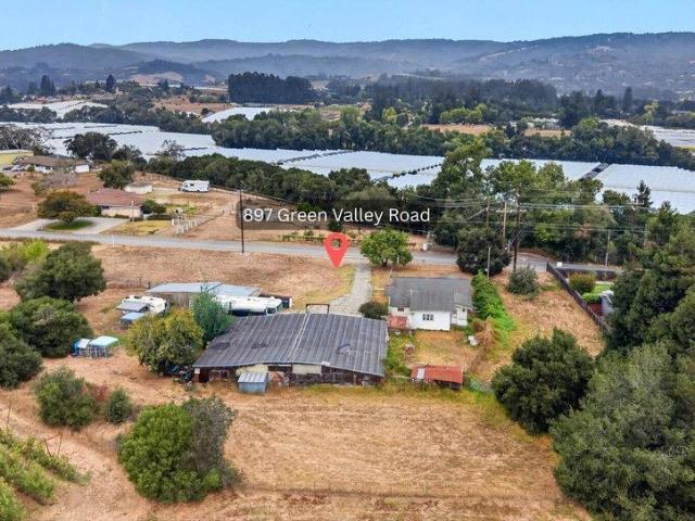 House for sale in Amesti, Santa Cruz County
