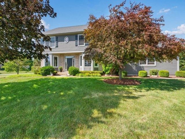 House for sale in Mchenry, Illinois