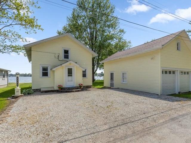 House for sale in Wolcottville, Indiana