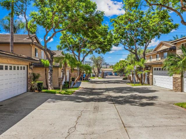 Townhouse for sale in Spring Valley, California