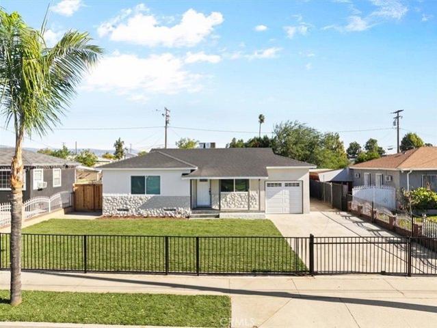 House for sale in Fontana, San Bernardino County