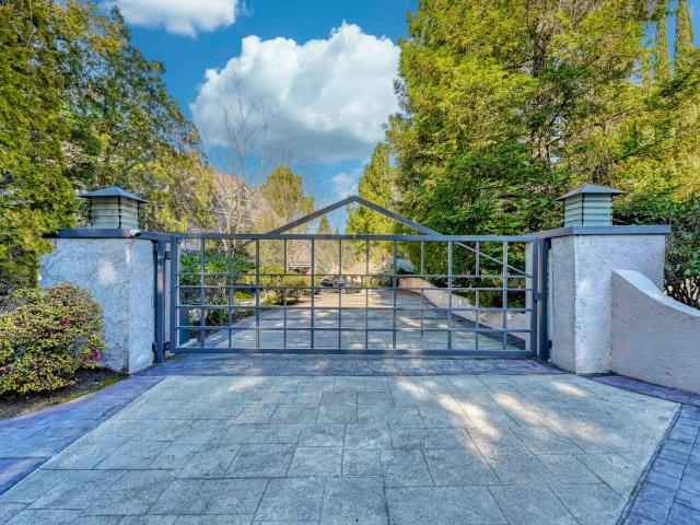 House for sale in Granite Bay
