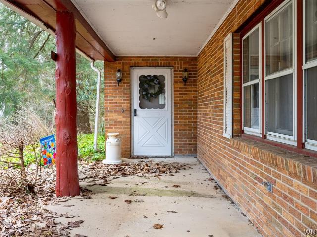 House for sale in Derby, New York