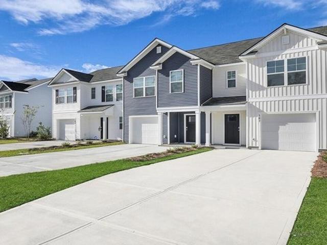 Townhouse for sale in Summerville, South Carolina