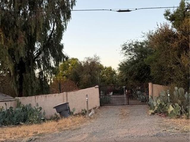 House for sale in Ballico, California