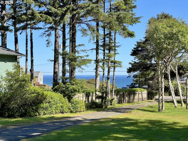 House for sale in Charleston, Coos Bay