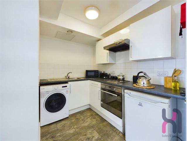 Apartment for rent in Islington, Calderstones
