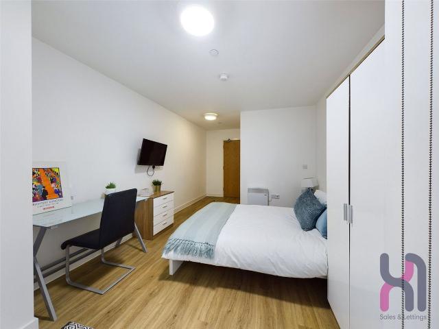 Studio for rent in Islington, Calderstones