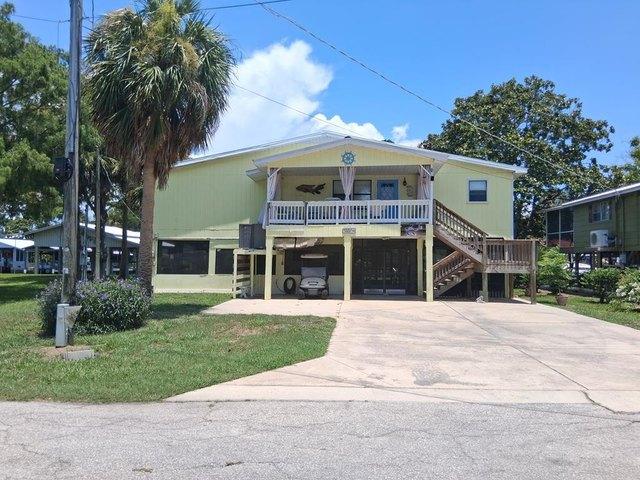 House for sale in Dixie, Florida