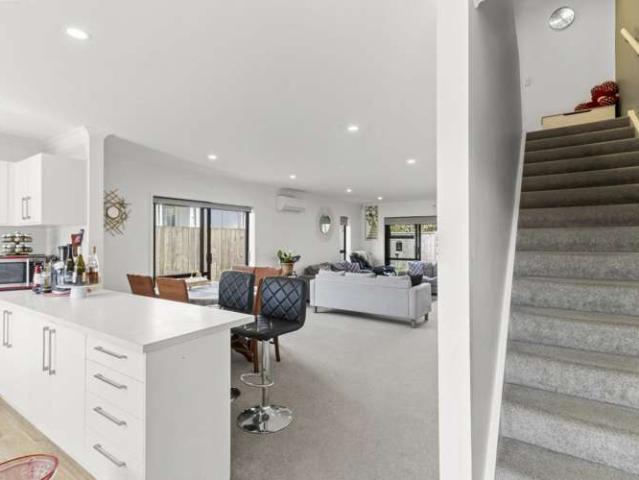 Townhouse for sale in Hillsborough, Taranaki