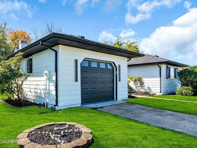 House for sale in Holiday City at Berkeley, Toms River