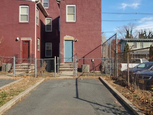 Townhouse for sale in Trenton, New Jersey