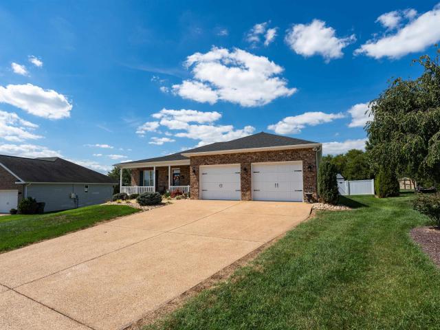 House for sale in Autumn Breeze, Weyers Cave