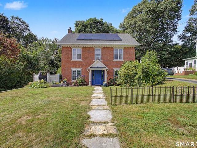 House for sale in Danielson