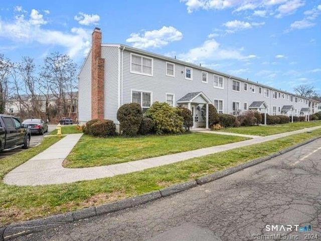 Condo for sale in Milford, Connecticut