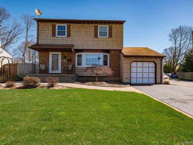 Property for sale in Babylon, New York