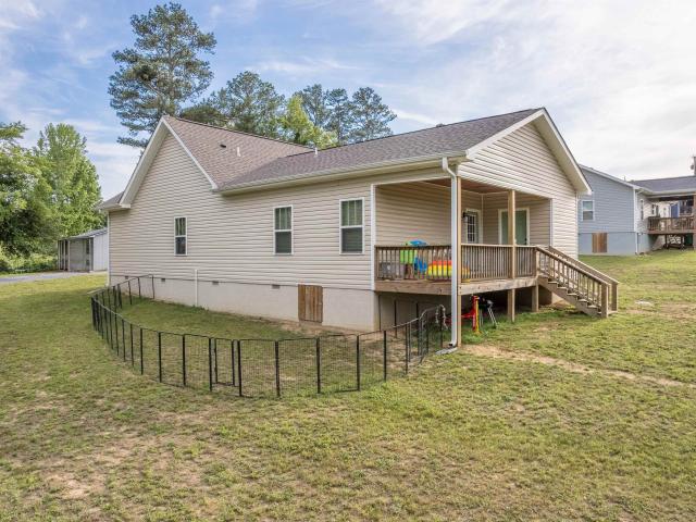 House for sale in Holly Pond, Alabama