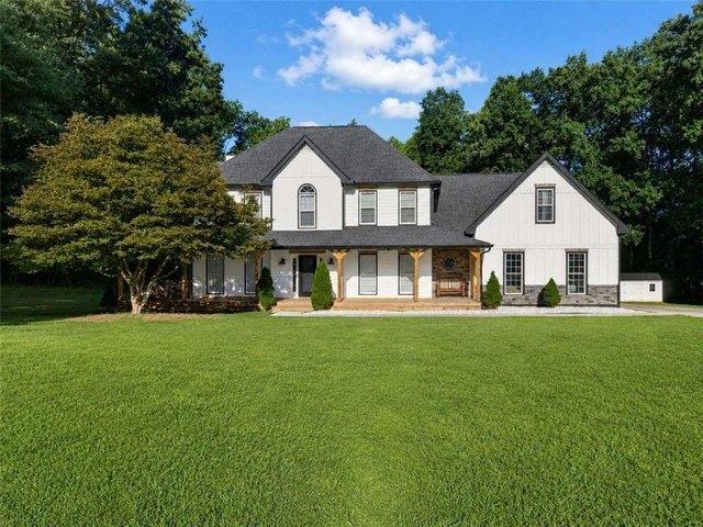 House for sale in Hoschton, Georgia