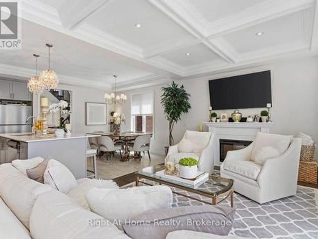 House for sale in Whitby, Golden Horseshoe