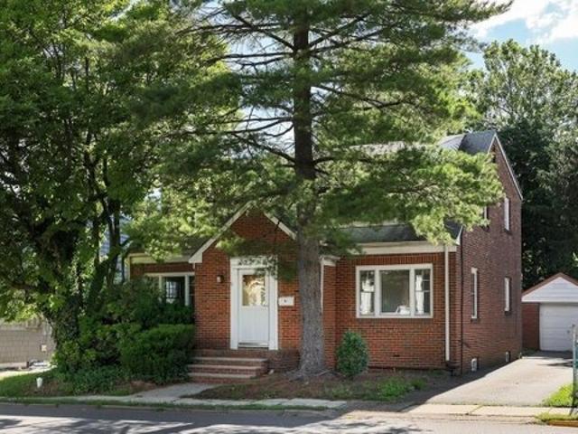 House for sale in Avenel, New Jersey