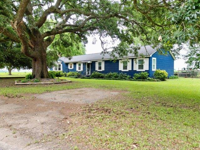 House for sale in Saint Matthews, South Carolina