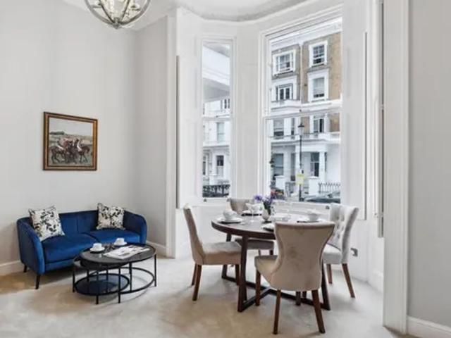Apartment for rent in Earl's Court, Greater London