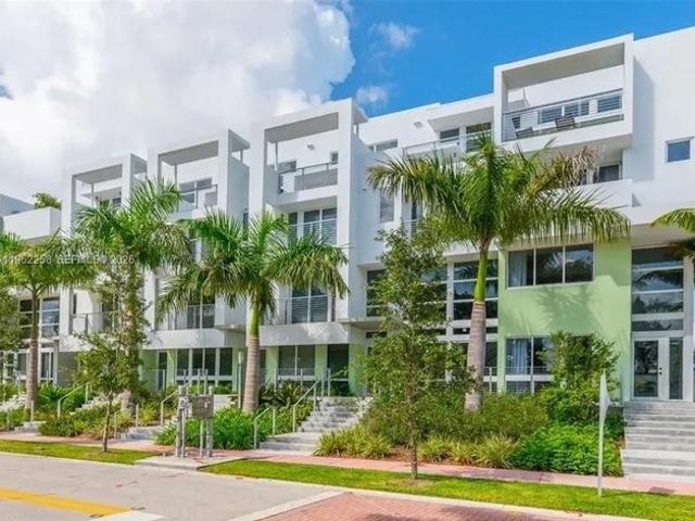 Townhouse for sale in Miami Beach, Florida