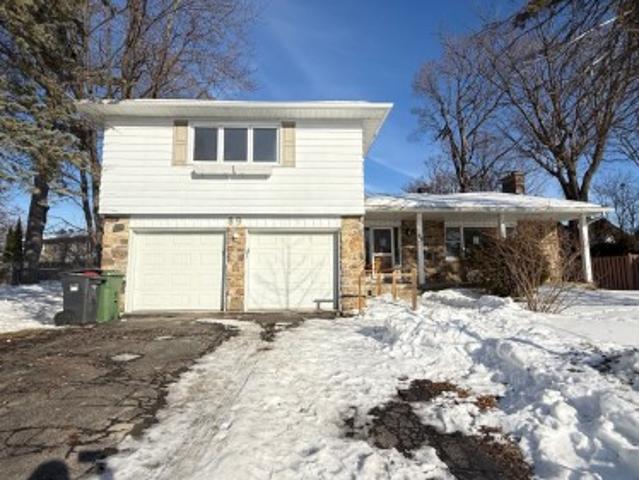 House for sale in Beaconsfield, Quebec