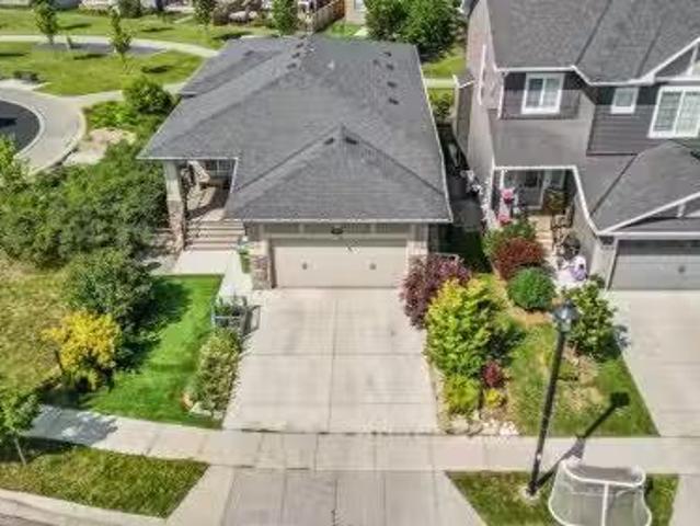 House for sale in Airdrie, Alberta