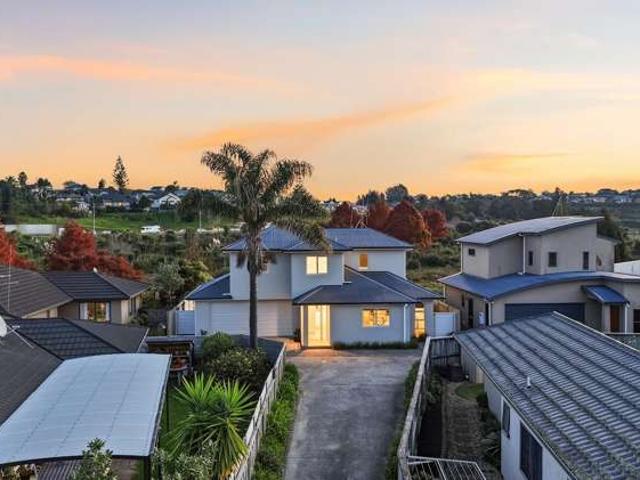 House for sale in Omokoroa, Bay Of Plenty