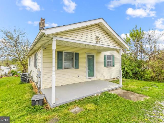House for sale in Falling Waters, West Virginia