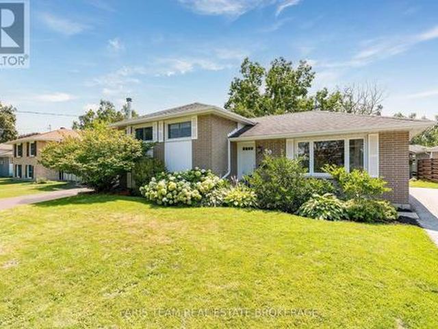 House for sale in Barrie, Ontario