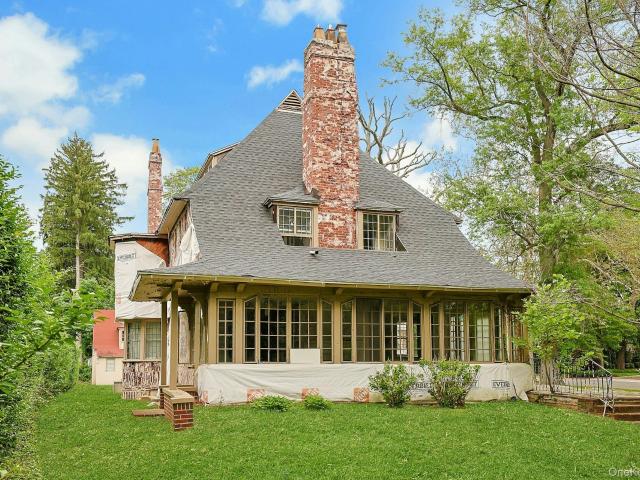House for sale in New Rochelle, New York