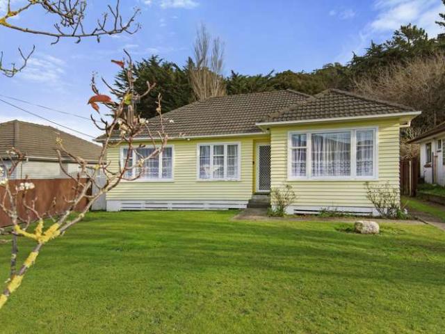 House for sale in Days Bay, Wellington
