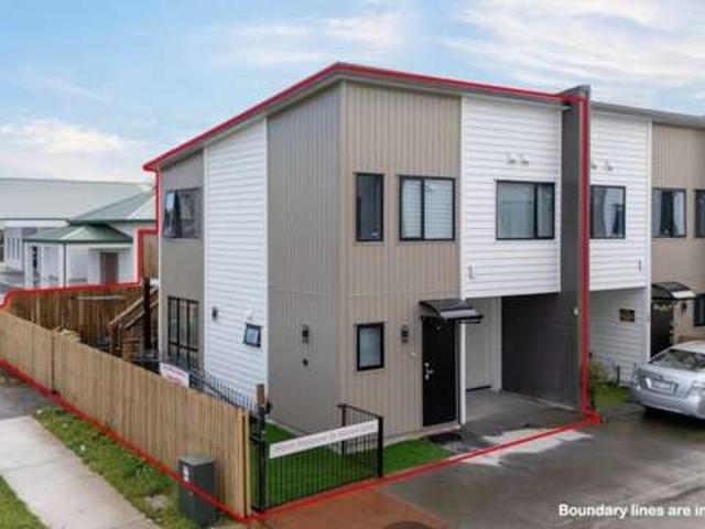 Townhouse for sale in Manurewa
