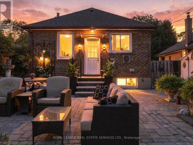 House for sale in Etobicoke—Lakeshore, Toronto