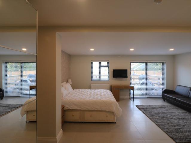 Studio for rent in London Borough of Hounslow, Greater London