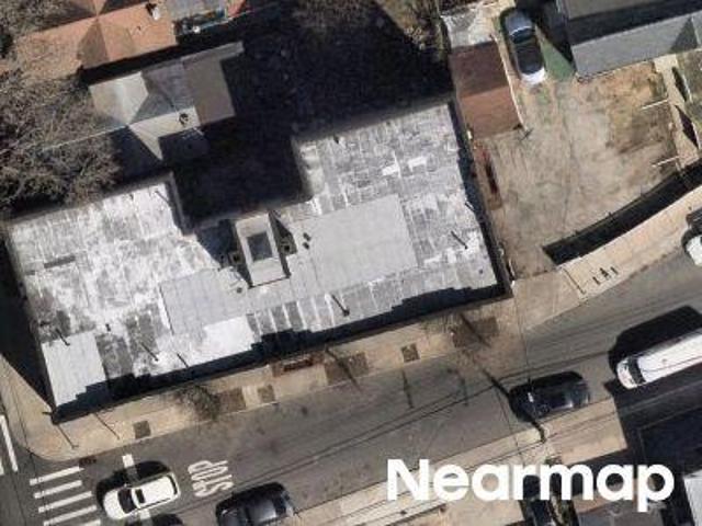 Commercial for sale in Woodhaven