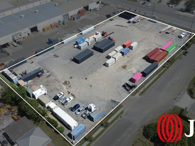 Warehouse for rent in Toombul, Queensland