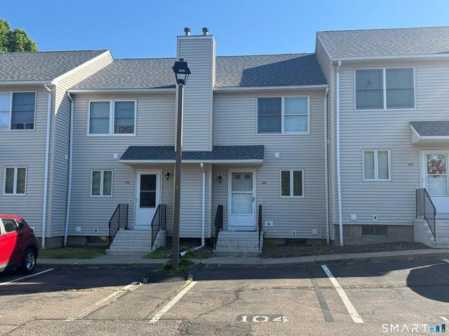 Townhouse for sale in Meriden, Connecticut