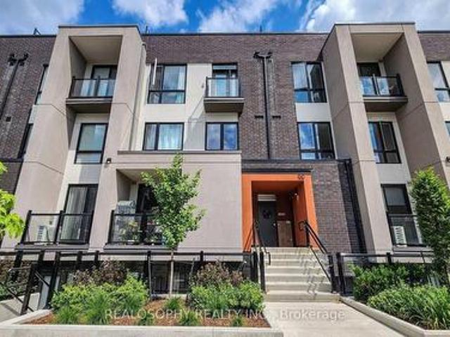 Townhouse for sale in Woburn, Ontario