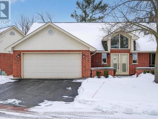 Townhouse for sale in Peterborough, Ontario