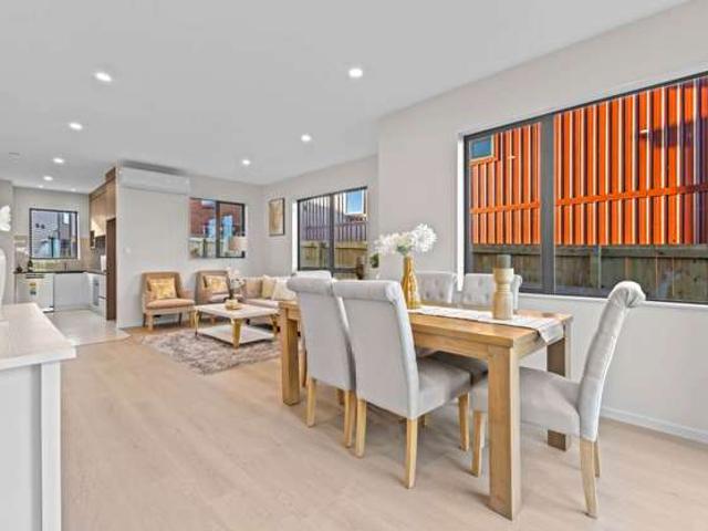 Townhouse for sale in Glen Innes