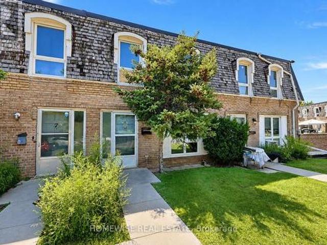 Townhouse for rent in Mississauga, Ontario