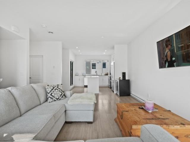 Townhouse for sale in South Surrey, Surrey