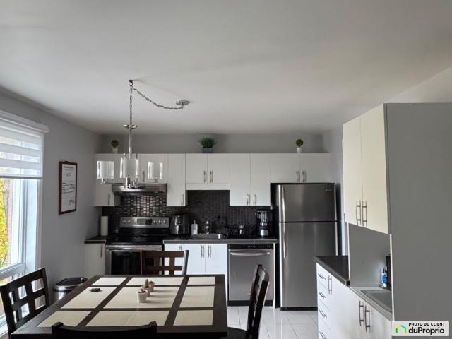 Apartment for rent in Les Rivières, Québec