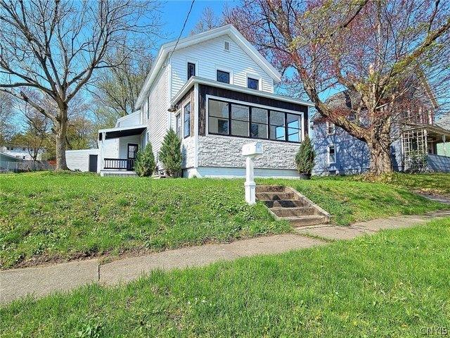 House for sale in Oneida, New York