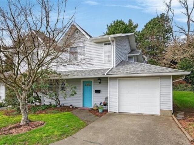 Townhouse for sale in Comox, British Columbia