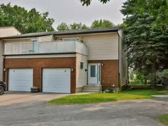 Condo for sale in Lethbridge, Alberta