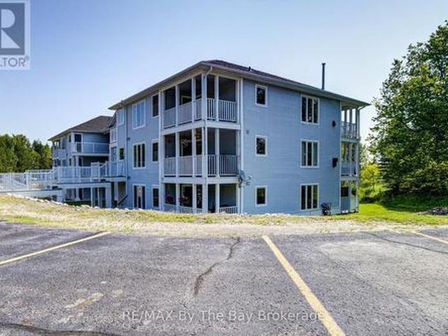 Condo for sale in Wasaga Beach, Ontario